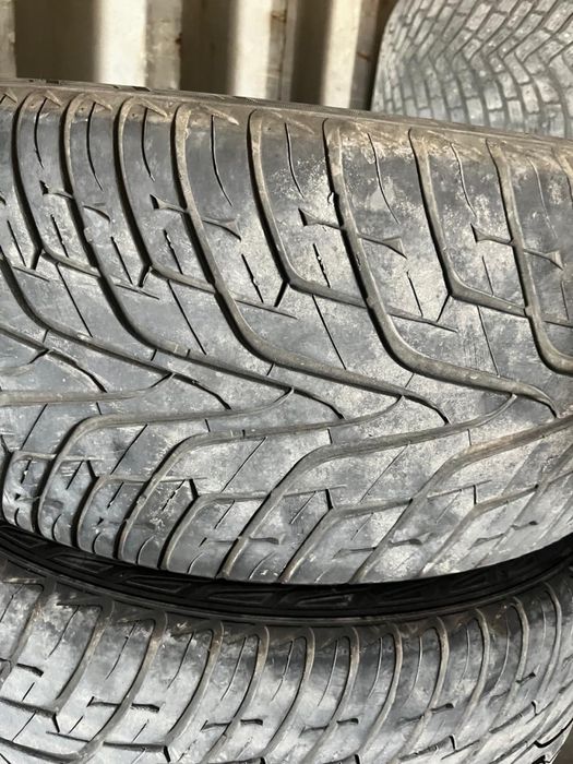 Зимный Автошины 235/50R20