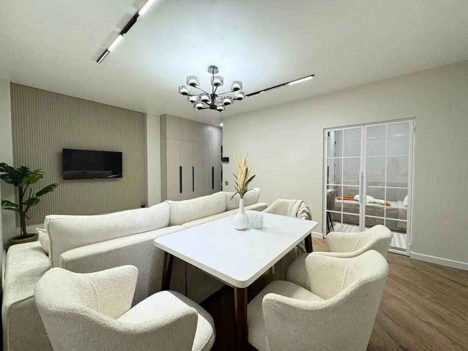 Продаётся квартира в Мирзо Улугбеке на Ц-1