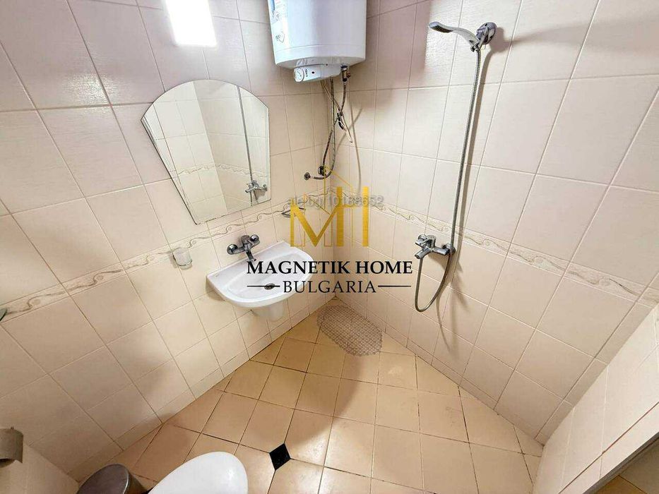 Дава се под наем Едностаен апартамент в Бургас, Център - 40 кв.м за 306 € - Снимка #3