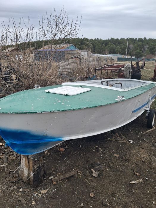 Продам моторку прогресс 2м