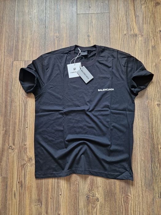 Страхотна мъжка тениска Баленсиага размер 2XL / XL