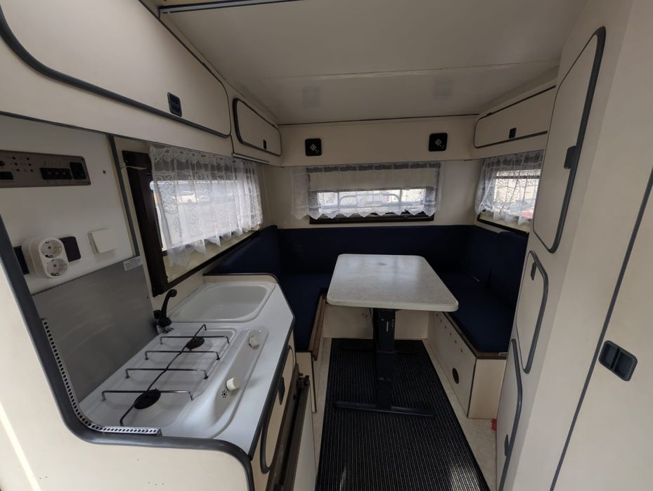 Autorulota Renault Trafic PCY 300