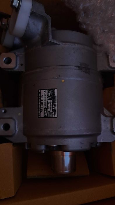 Компрессор кондиционера.