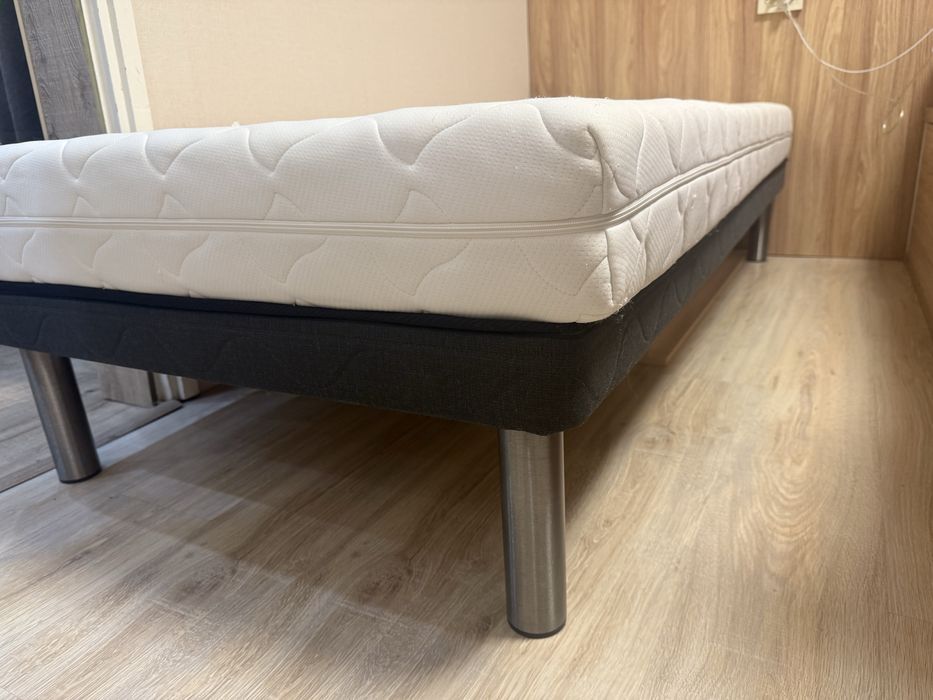 Единично легло и матрак от JUSK
