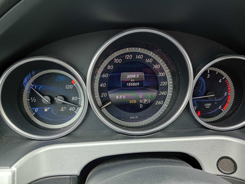 Мерцедес Е 200 2013г.