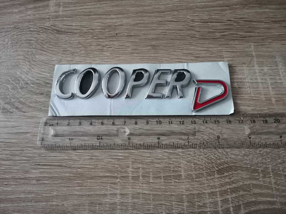 сребриста емблема MINI Cooper D