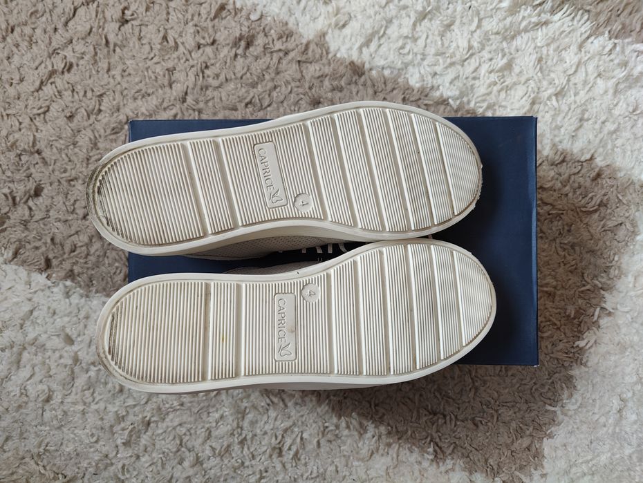 Сникърси - Caprice номер 37