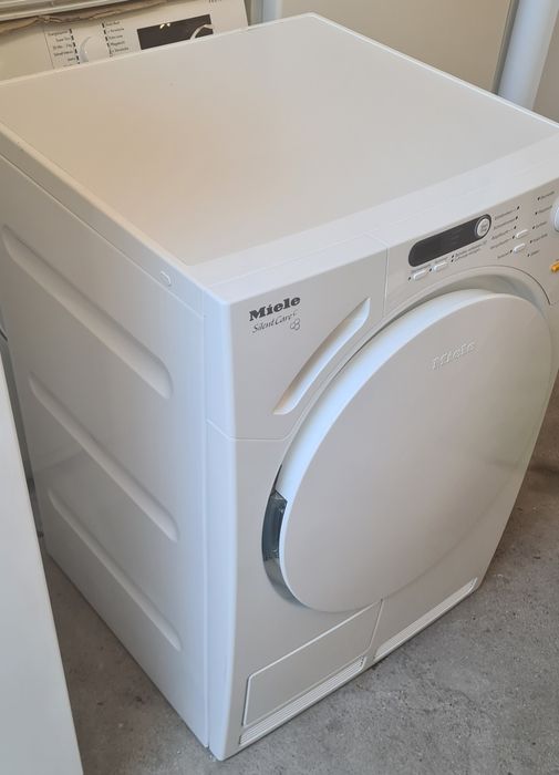 Сушилня Miele T7744C 6кг Пчелна пита