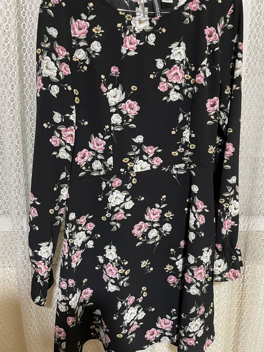 Rochie neagra flori marimea S