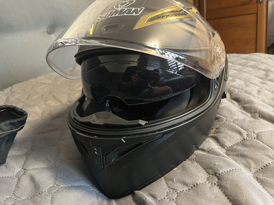 Пистова каска с вградена Bluetooth музика– размер S, отлично състояние