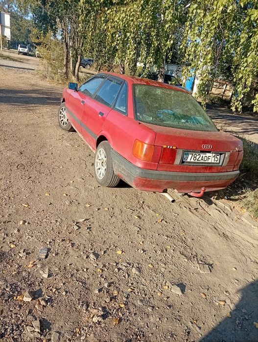 Продам Ауди 80 б3