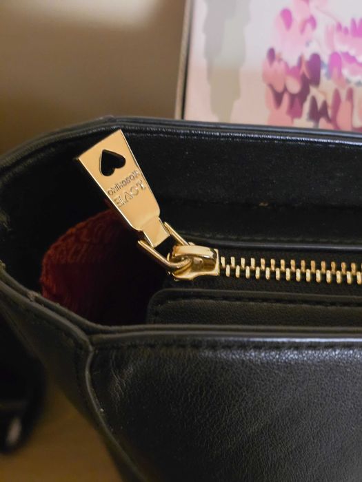 Love Moschino оригинална дамска чанта