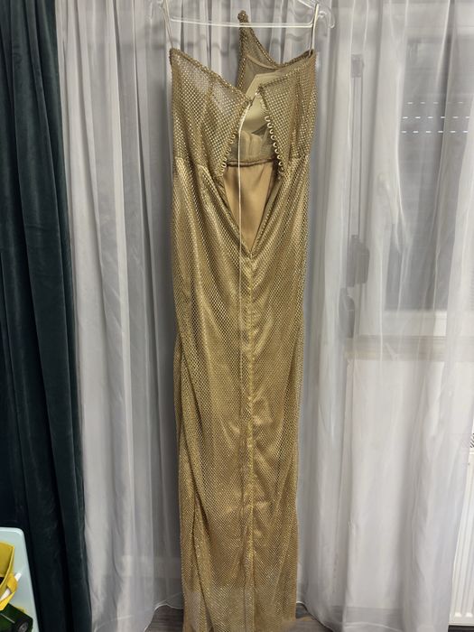 Rochie facuta pe comanda !