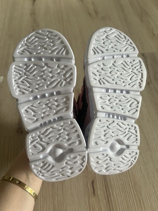 Кросовочки для девочки