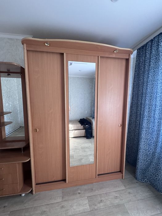 Продам шкаф-купе. 180х200х60