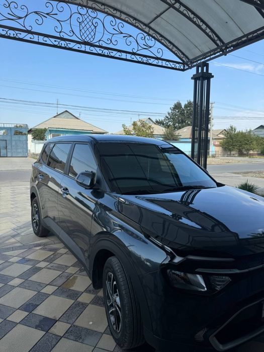 Srochno sotiladi KIA CARENS 2024