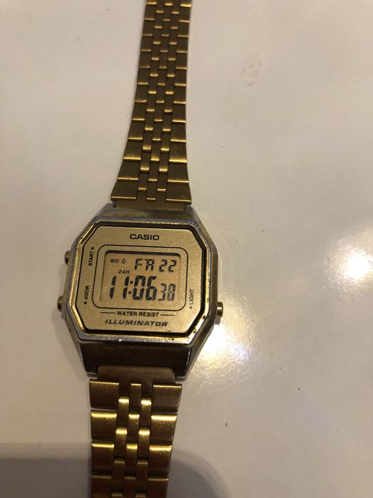 Vand ceas CASIO