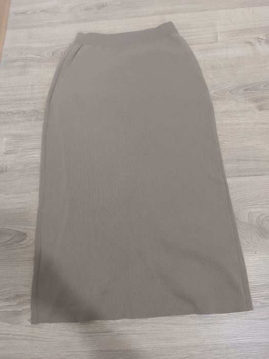 Киімдер әр түрлі