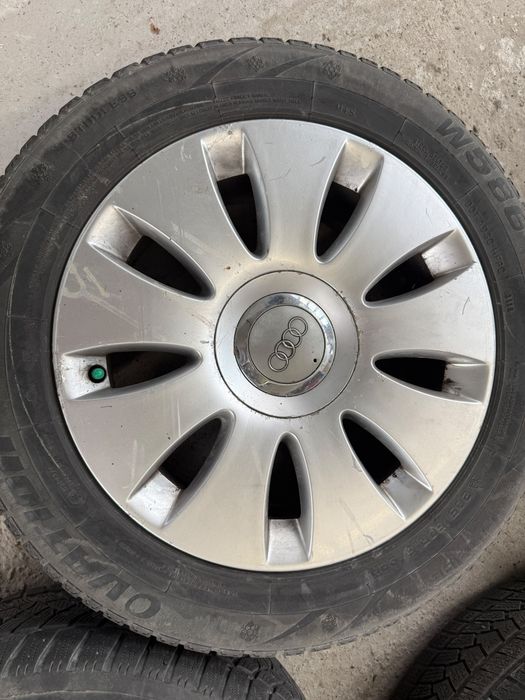 Set 4 Jante Aliaj Originale Audi R16 + Anvelope Iarnă 205/60 R16