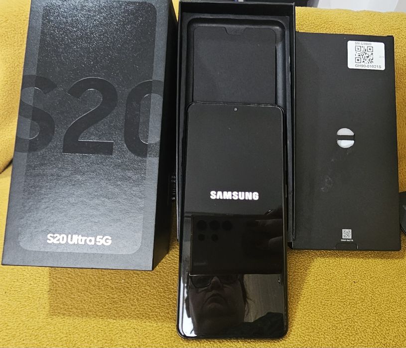 Samsung Galaxy S20 Ultra 5G – 128GB / 12GB RAM