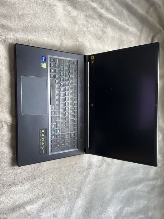 Laptop Acer Predator  Helios  RTX 3070, I9 , 32GB 17.3inch