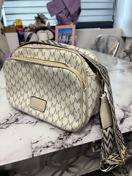Geantă crossbody