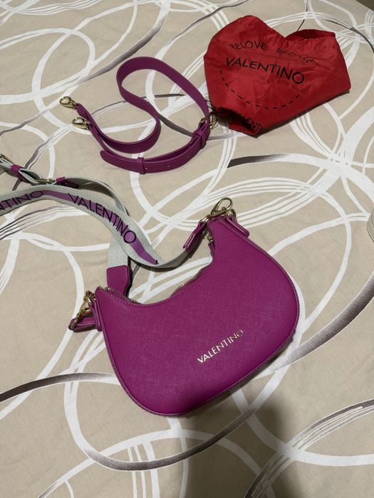 Нова чанта Valentino