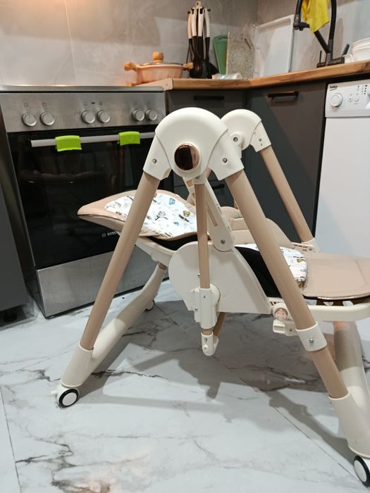 Продом столик для кормления