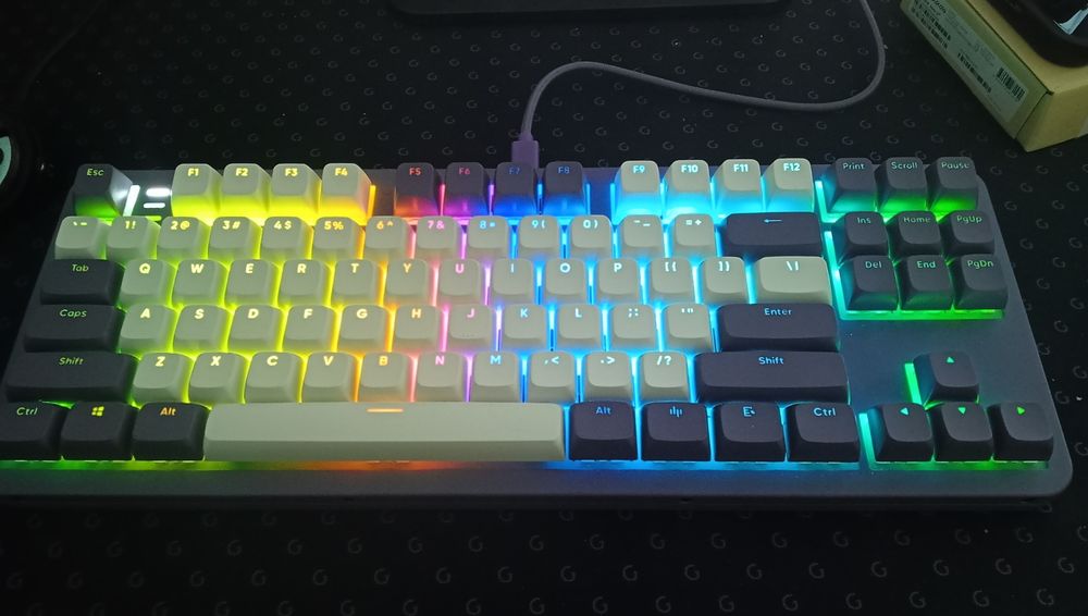 Гейминг клавиетура и мишка