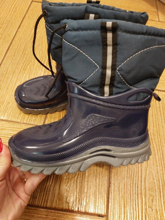 Cizme impermeabile mărime 30