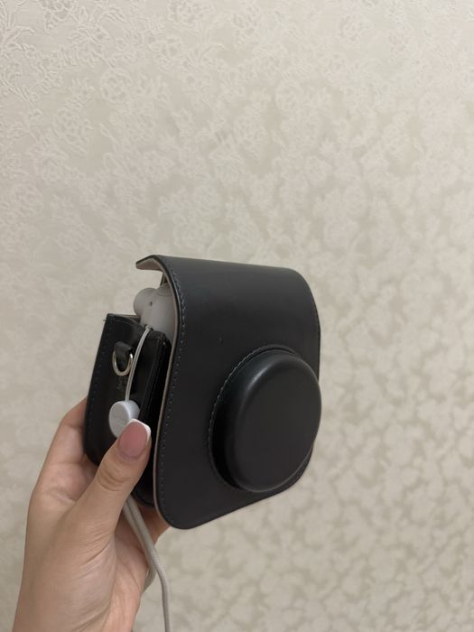 Продаю Instax mini 11