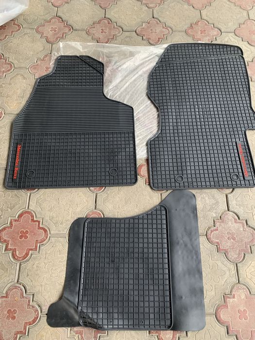 Модельные автоковрики