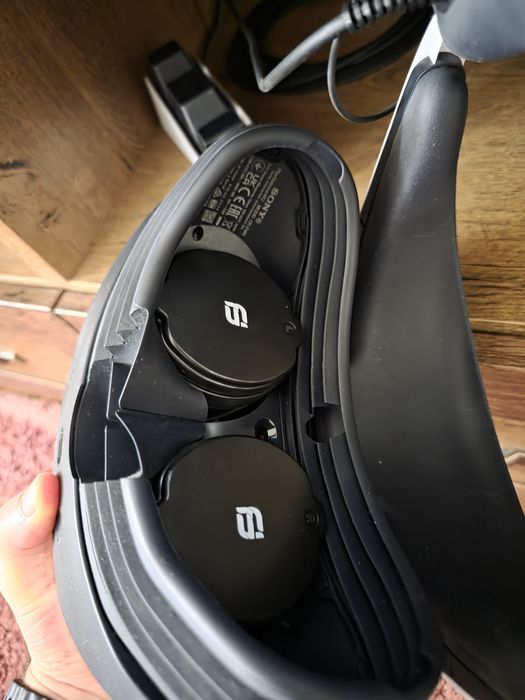 PSVR2 PLAYSTATION + charging dock optional
