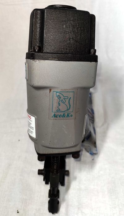 Ace&K Пневматичен такер за пирони 50-90 мм произведен във UK