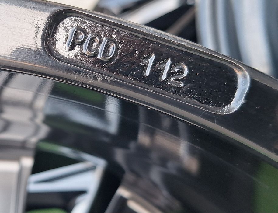 Продавам 4бр 19-ки джанти за Мерцедес W211,W212,W213,W214W221,W222,W223