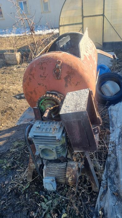 Бетономешалка 380в.