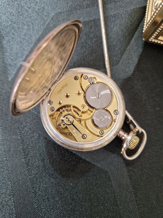 Антикварен колекционерски швейцарски сребърен джобен часовник OMEGA