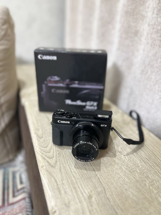 Фотоаппарат Canon G7X Mark II. С коробкой. Как новый.