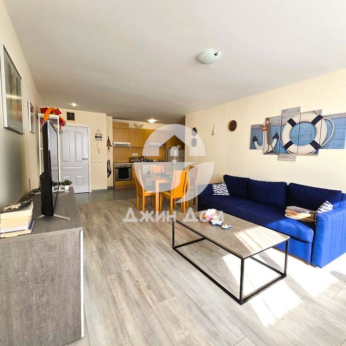 Апартамент с ЧАСТИЧНА ГЛЕДКА МОРЕ в Марина Вю Форт Бийч, Елените