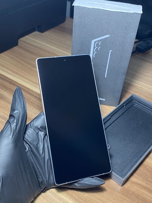 Samsung Galaxy s25 ultra • 512 GB • Titanium Silverblue