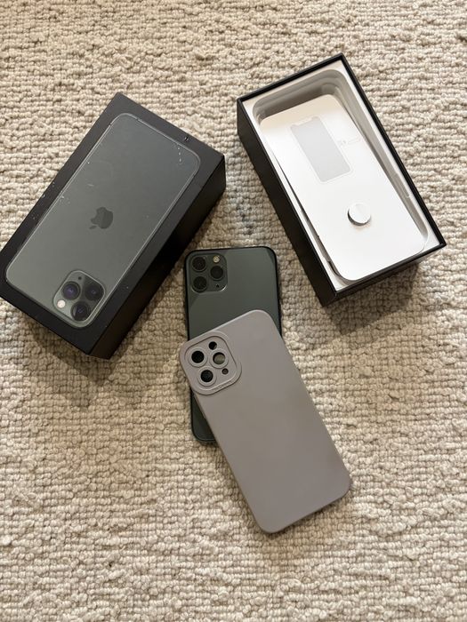Iphone 11 Pro, verde inchis, in stare foarte buna