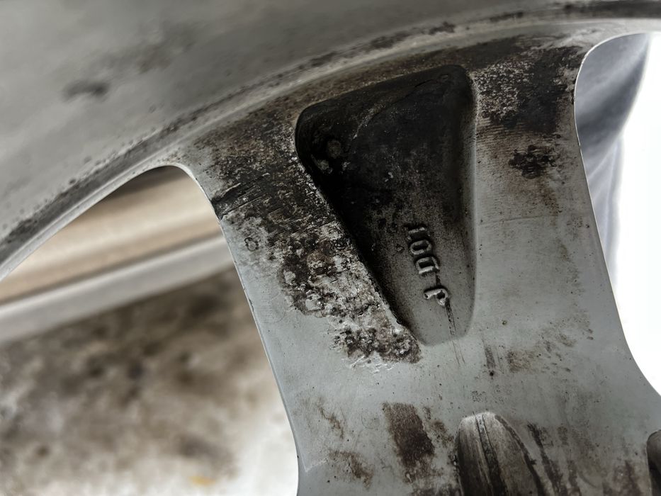 Комплект резины с дисками. 285/60/18