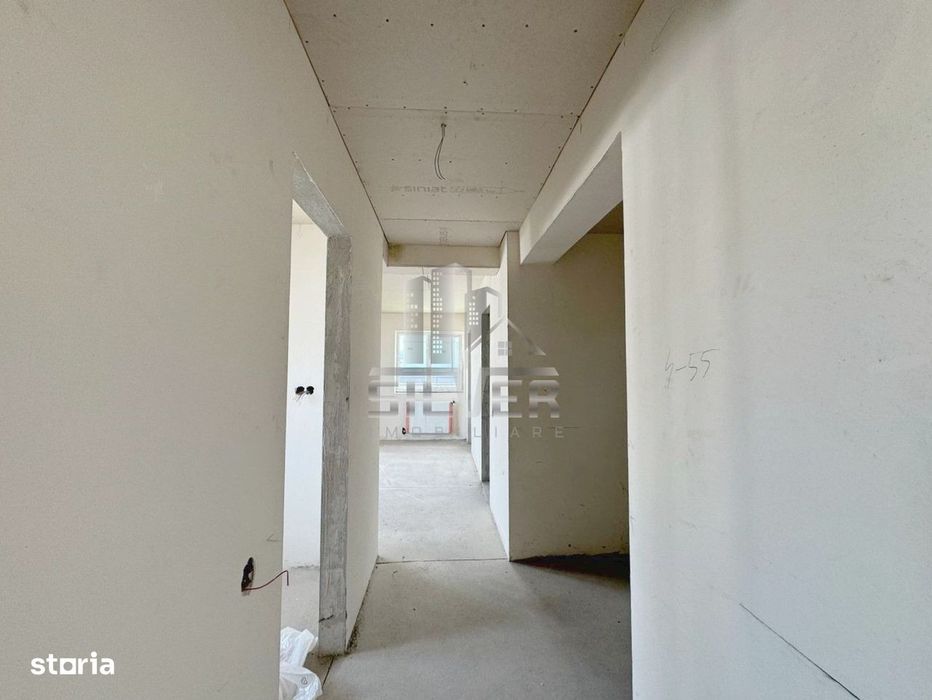 Apartament cu 2 camere dec.+terasa de 50 mp+boxa 5 mp.PRET REDUS!