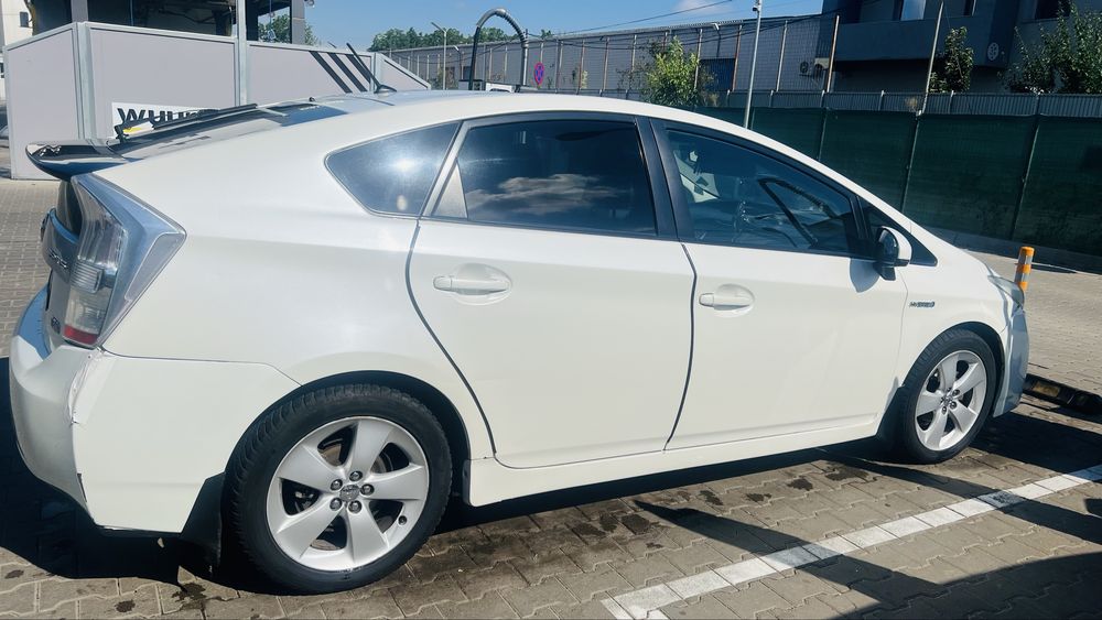 TOYOTA Prius 2010 — imagine 3