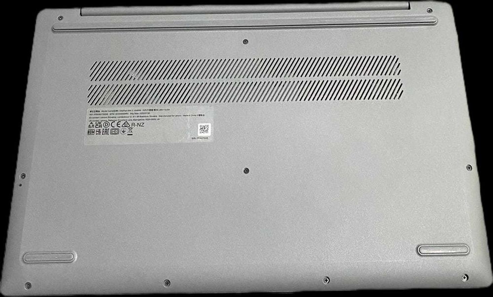 Laptop LENOVO IdeaPad Slim 3 15ABR8