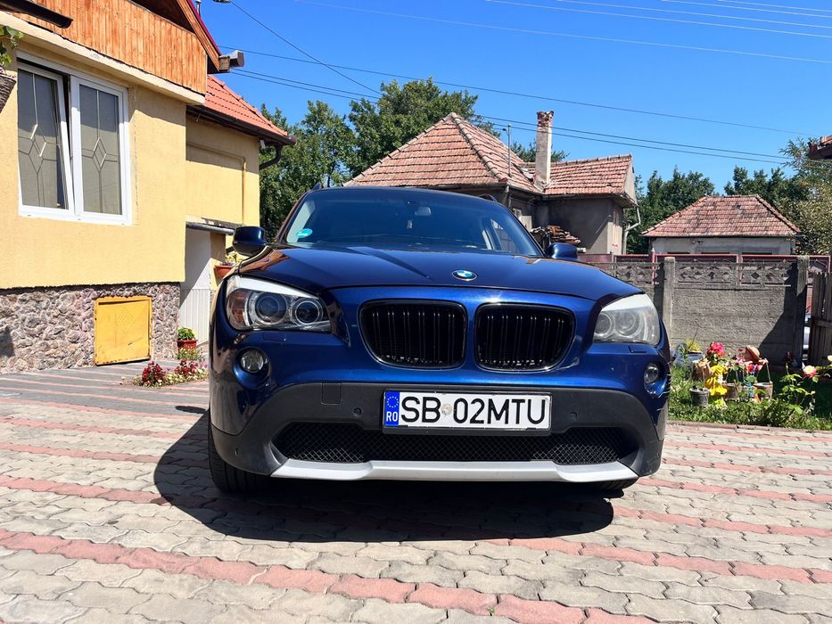 BMW X1 2011 — imagine 2