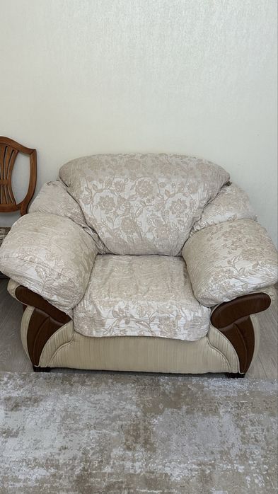 Диван и кресло дешево