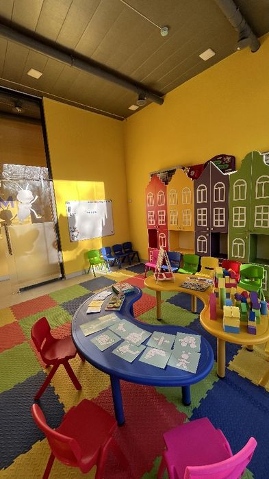 Доступна почасовая аренда кабинетов.
Уебный центр Unicum City! каб