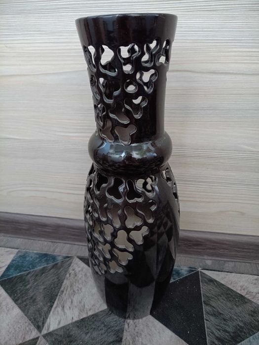 Продам новые вазы