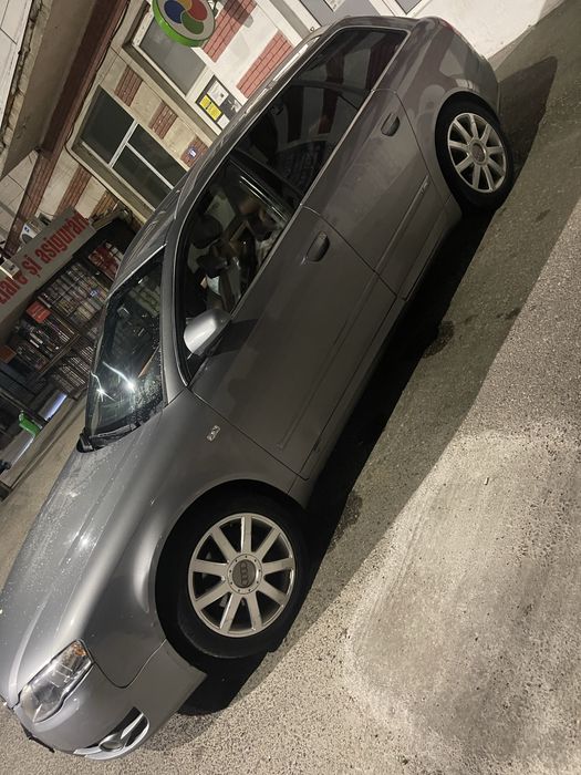 Vand audi a4b7 2.0